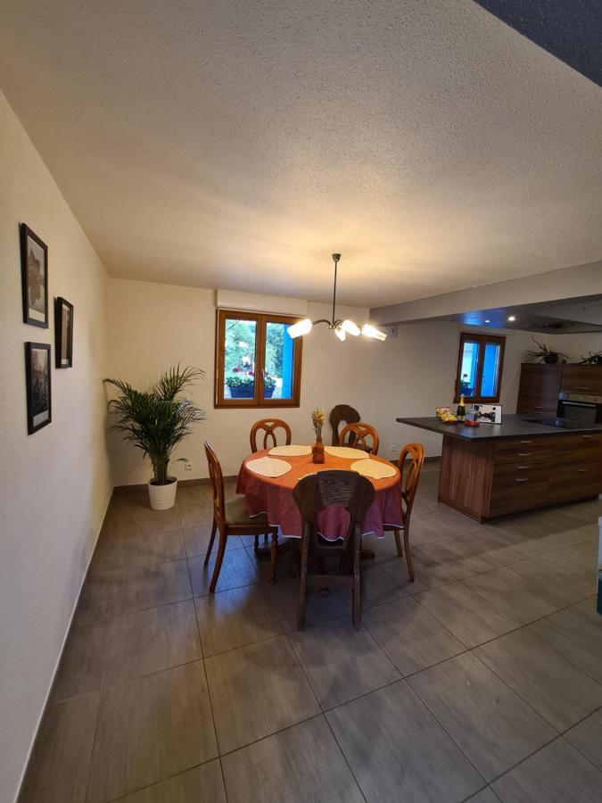 Agréable appartement avec Spa proche de la forêt Bréchaumont Exterior foto
